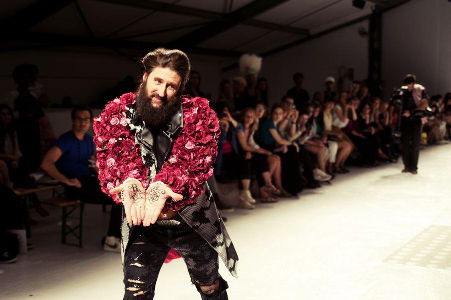 Thème 3ème année styliste de mode - Johnny romance