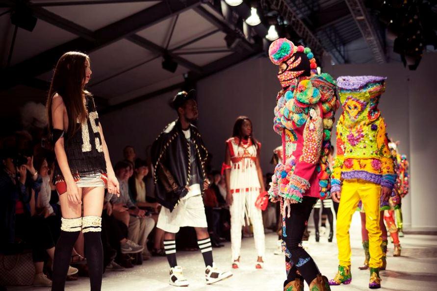 Thèmes de 3ème année styliste de mode - All Star vs Amérique Latine