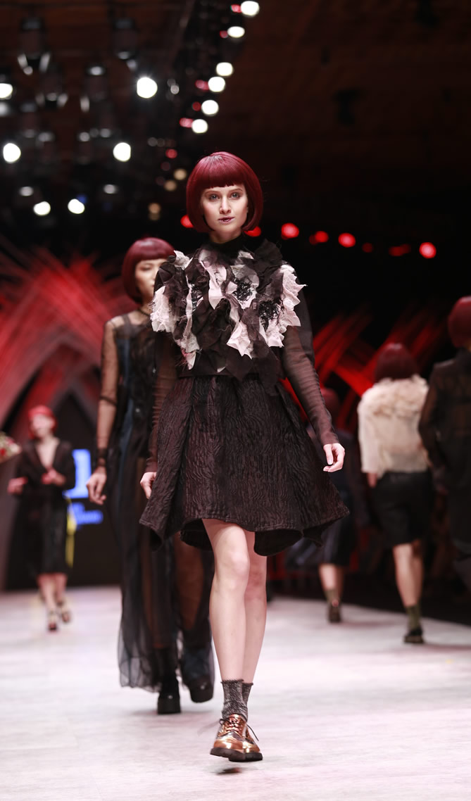 collection mode marion besenbruch