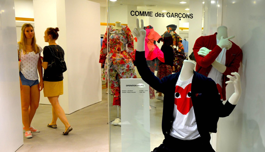visite de magasins de mode 